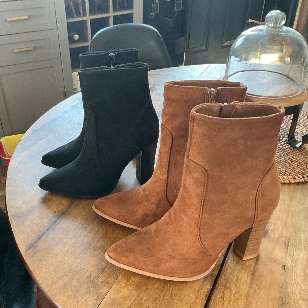 2 pairs Simmons boots
